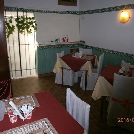 Albergo Il Cantuccio Bolano Exteriör bild