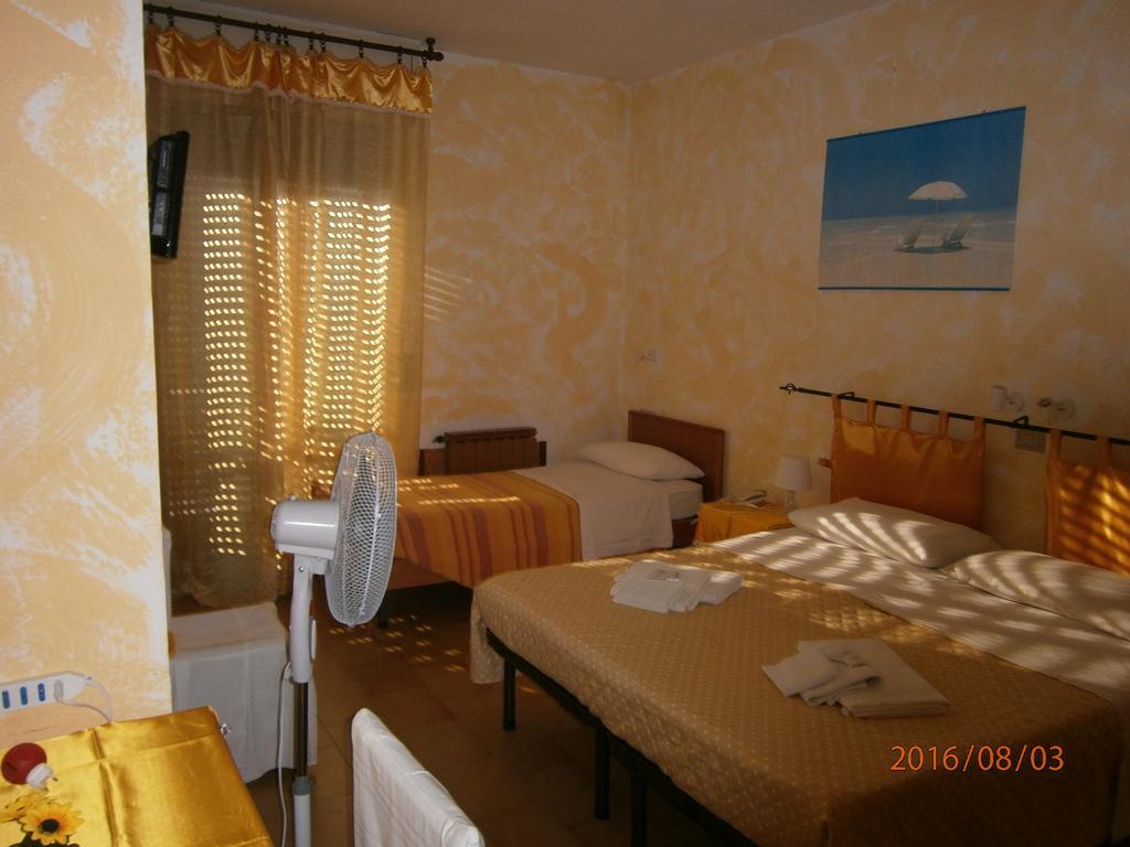 Albergo Il Cantuccio Bolano Exteriör bild