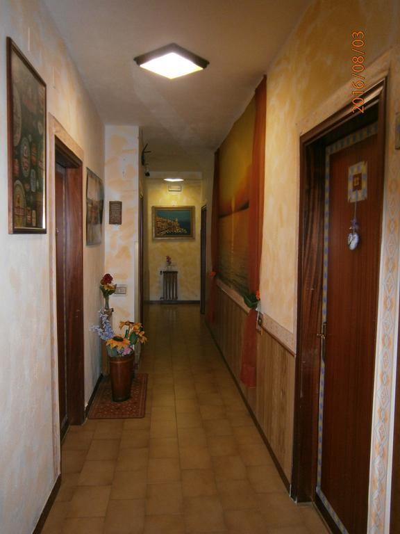 Albergo Il Cantuccio Bolano Exteriör bild